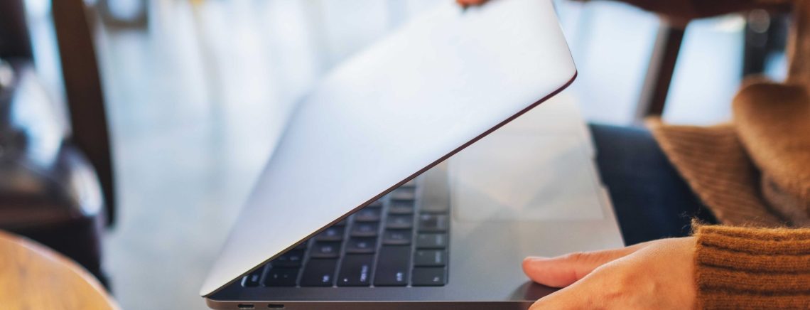 blog_monitoring-remote-staff-scaled